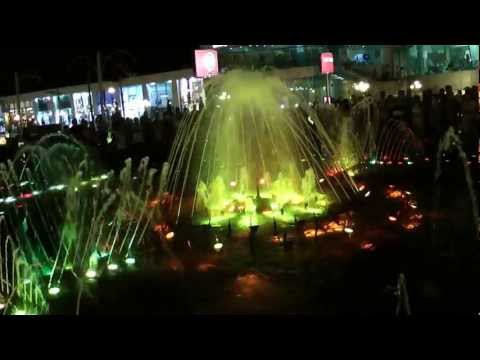 Поющие фонтаны на площади Савой