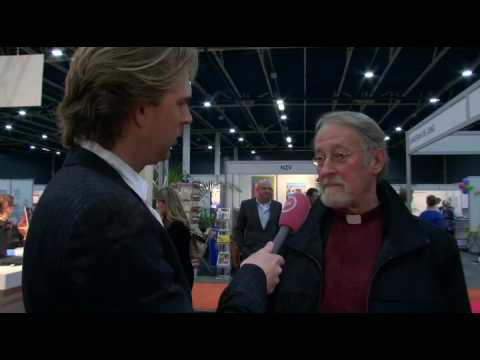 Rutger talks to believers
