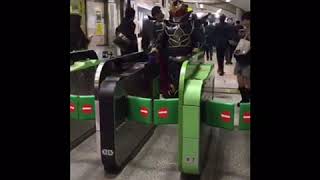 コスプレにも程があるでしょww