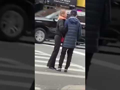 lily rose depp n timothee chalamet cr: @lilyrosesbag on tiktok