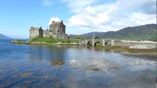 preview picture of video 'Eilean Donan Castle, Loch Duich, Western Highlands, Scotland, United Kingdom, Europe'