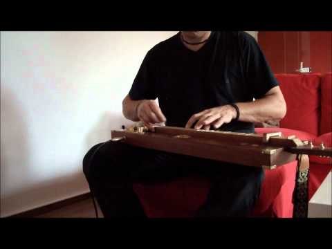 Blues on electric Mountain Duclimer