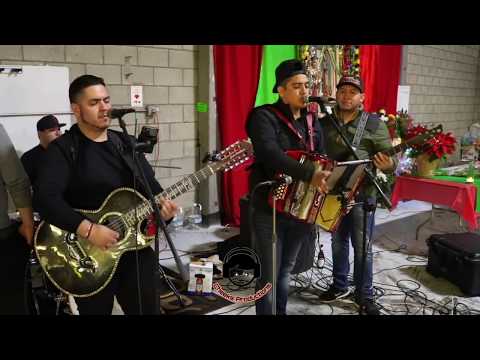 Grupo Renuente "Popurrí de corridos" [En vivo] Fp. 2018