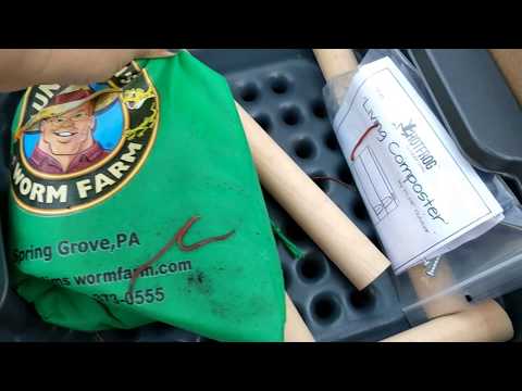 Unboxing Hot Frog Living Composter