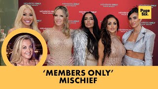 Download lagu Mar-a-Lago members plotting to oust Netflix's 'Members Only' star Rosalyn Yellin mp3