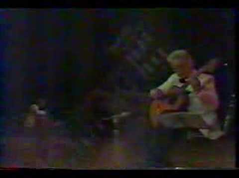 Alexandre Lagoya plays  Ponce Scherzino Mexicano