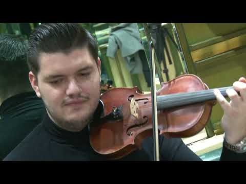 Tešić Nikolić - Oko tebe svi se trude (Official Video 2022)