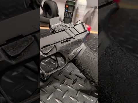 A Production Gun That Looks \u0026 Feels Like A Custom Gun - Springfield Echelon Review