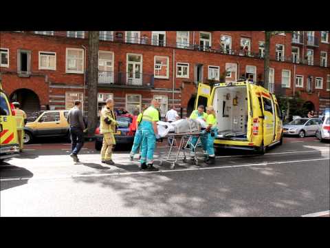 Onwelle automobilist ramt zes auto's in Amsterdam.