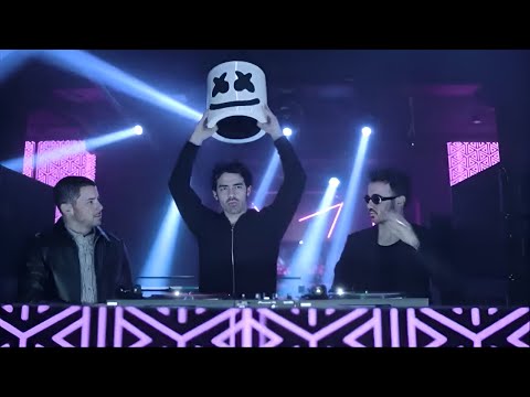 JOE JONAS - BEST NIGHT (From "A Very Jonas Christmas Movie") (Full Scene/Music Video) Disney+ (4K)