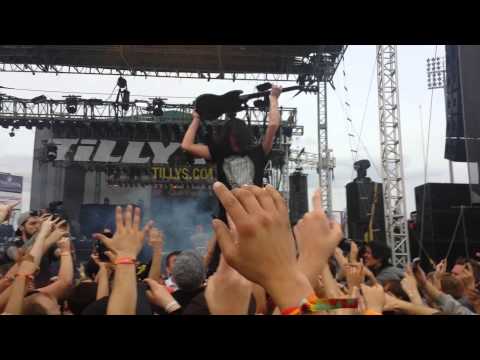 Thomas Erak of Chiodos Guitar Solo