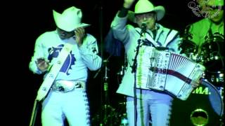 Bronco &quot;El Gigante De America&quot; Tocando Los Compadres Sept. 29 Del 2012 En Vivo