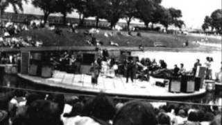 Phil Lynott,  'Parisienne Walkways'.wmv