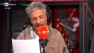 Fiorello canta "L'arcobaleno" di Adriano Celentano – La Pennicanza 17/02/2026