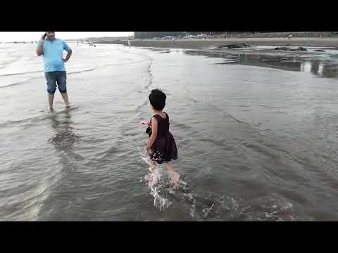 varsoli beach spruha and saanu enjoying(4)