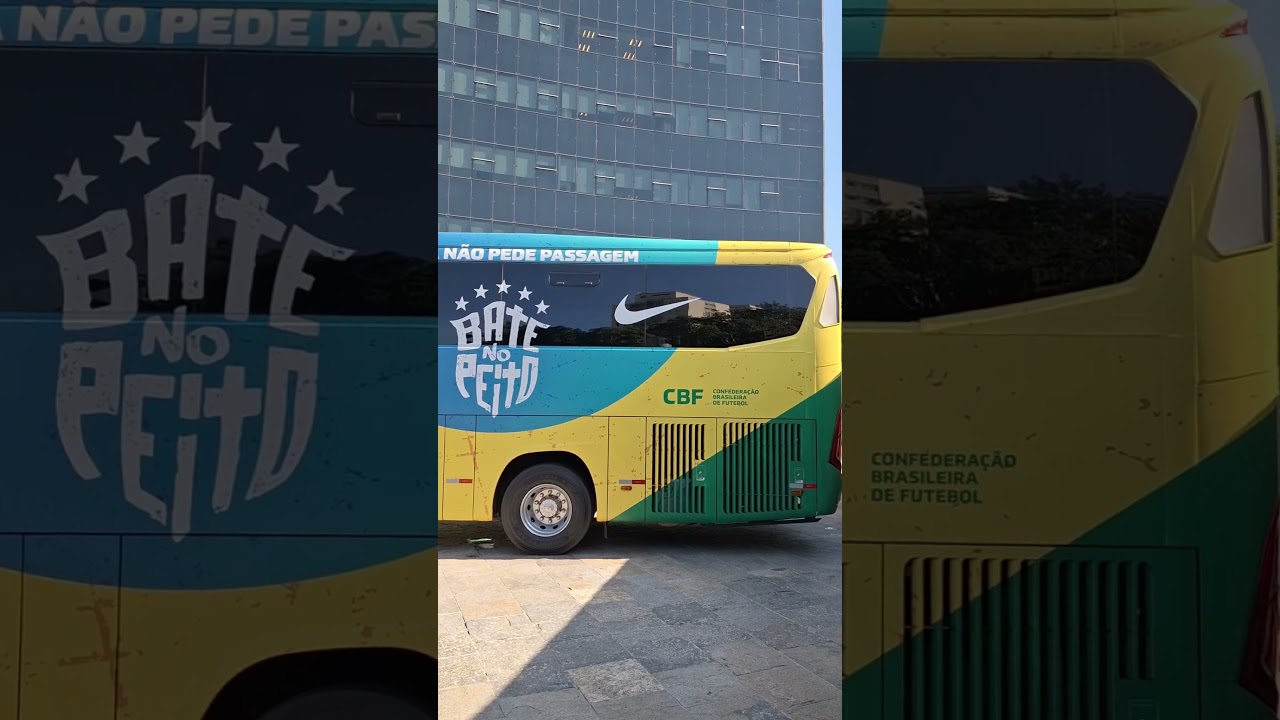 Conhecemos o ônibus da Seleção