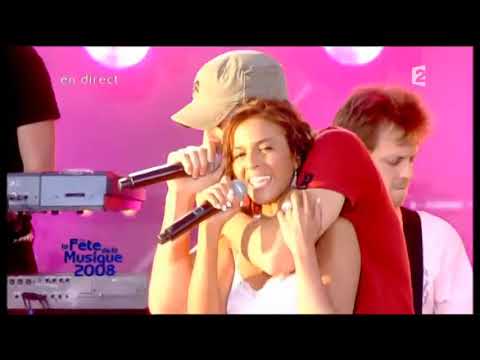 Enrique Iglesias Feat. Nadiya - Tired of Being Sorry (LIVE) Féte de la Musique 2008