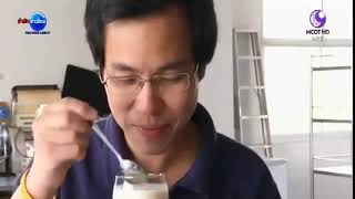 น้ำเต้าหู้ผสมมะนาว อาหารเสริมอายุวัฒนะที่ นพ.สมเกียรติ อธิคมกุลชัย จักษุแพทย์ โรงพยาบาลเอกชัย