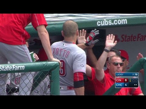 CIN@CHC: Votto plates Cozart on sac fly, extends lead
