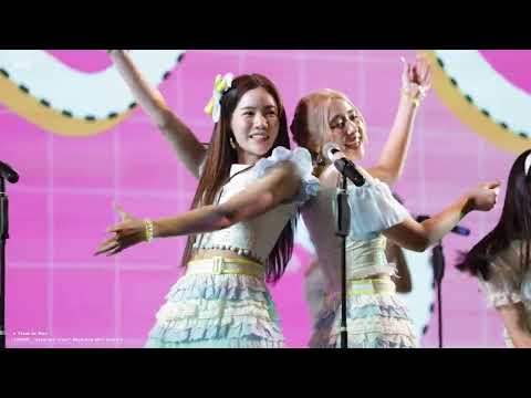 220507 Heavy Rotation : “Sayonara Crawl” Roadshow @ Central Mahachai (fancam Korn BNK48)
