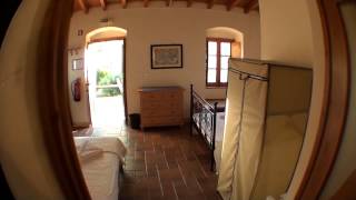 preview picture of video 'Fazendinha guest house the Alentejo room tour.m2ts'