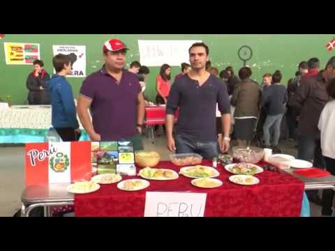 Kultura ezberdinetako jakiak bildu zituzten Leaburu-Txaramako azoka berezian