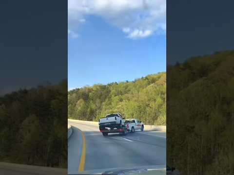 #viral #mechanic #automobile #accidenttruck #uhaul #chevy a1500 pulling a 3500