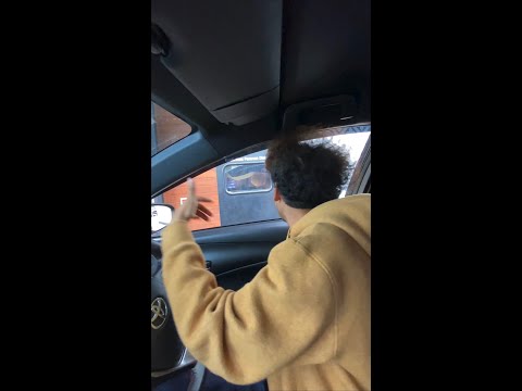 DI TANTANG PESEN  KFC SAMBIL NGERAP? Siapa takut! #drivethruchallenge