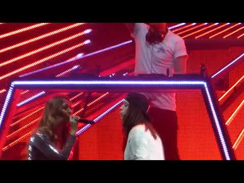 04 – Armin Van Buuren, Candace Sosa, HELIENE – Runaway (Live Clip) @ Bill Graham Civic Auditorium