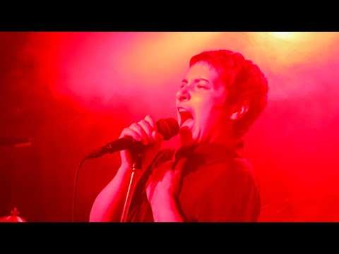 Clã | O Navio Dela (Manel Cruz) | Maus Hábitos, Porto