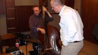 Najponk, George Mraz, Martin Sulc Trio - "Night Lights" - Hamp's Blues.wmv