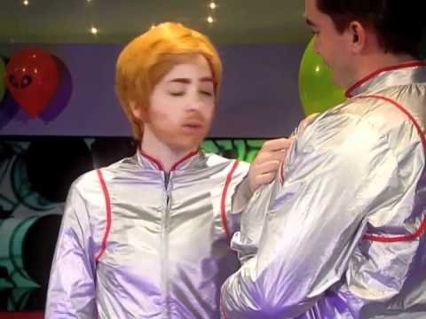 That's So Weird - Ultra Modern Family