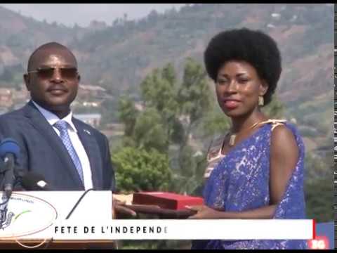 Natacha reçoit un Certificat par S.E. le Président du Burundi Pierre Nkurunziza