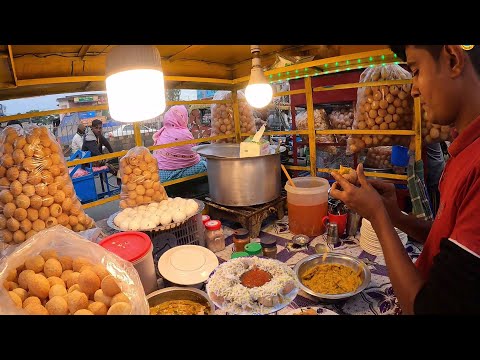 Bangladeshi Famous Street Food - Yummy FUCHKA and CHOTPOTI! Amazing Street Food