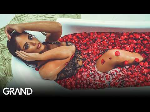 Nena Stojkovic - KAZES DA ME VOLIS - (Official Video 2022)