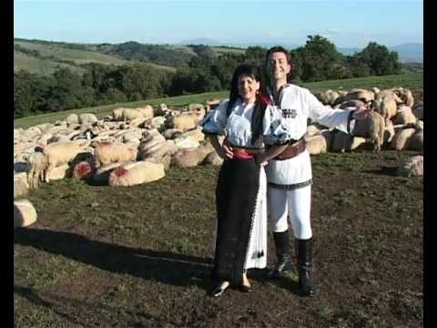 Adina Roșca și Robert Târnăveanu - Ia-mă bădiță la oi