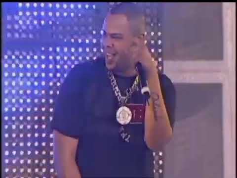 28 - Passinho do Menor da favela - Mc's Vakão e Sabará (DVD Furacão 2000: Tsunami 3)