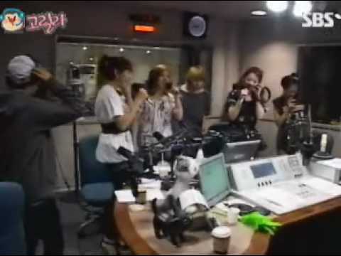 100618 Young Street f(x) sing NU ABO & Heechul dance live