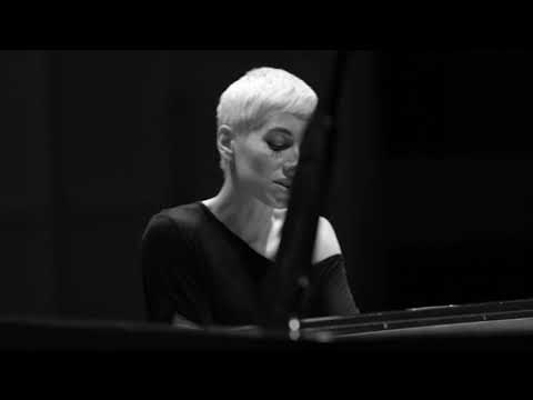 SuRie - Storm [Acoustic]