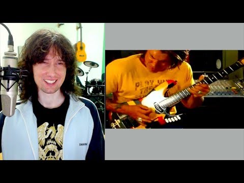 British guitarist analyses George Lynch's WORRYING technique (for OTHER players!)