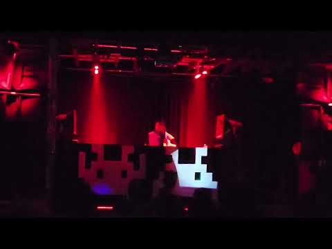 Handsome Tiger Live at Sub.mission