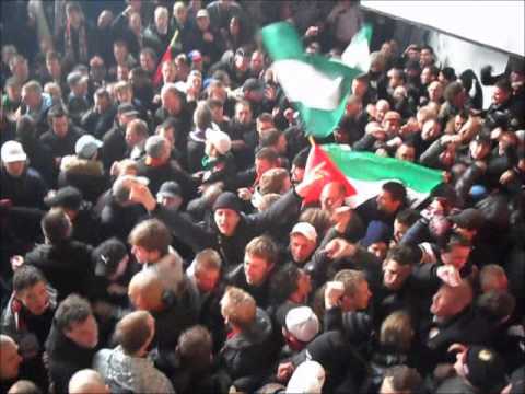 Feyenoord - 020 Groene Hazen in Legioenzaal 29-01-2012.wmv