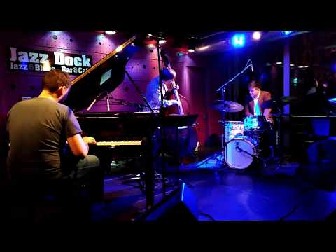 Jan Kavka Trio - Rozjímání (Live in Jazz Dock)