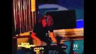 Dj Valium   Lets All Chant live)