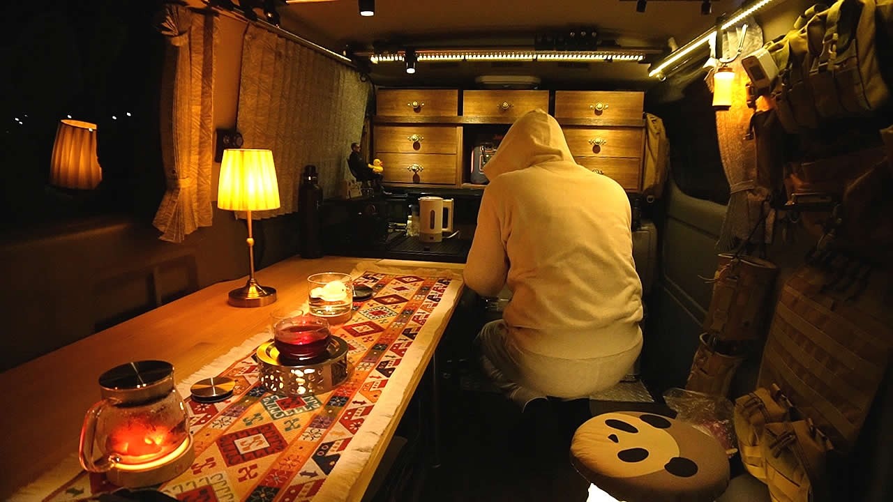 ハイエースでステルス車中泊｜波止場でこっそり過ごす大人の秘密基地｜リラックス＆ASMR