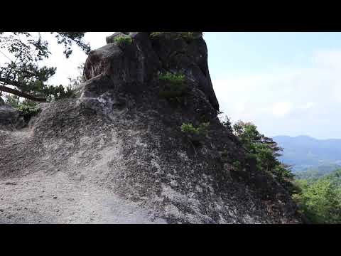 刀の抜き石（ふる里自然観察路）