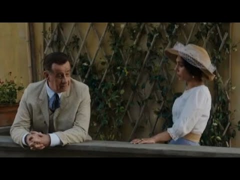 Applause in Venice for Martone's "Qui rido io" with Servillo