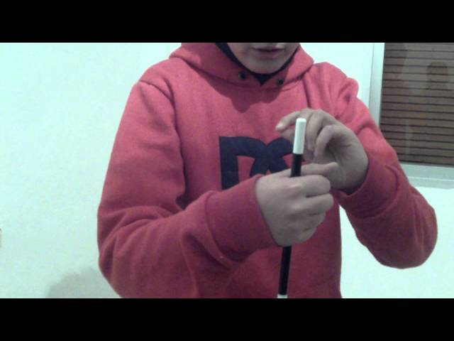 Vídeo relacionado con MilesMagic Bastón de varita de baile de mago | Accesorio flotante de ilusión de truco mágico de 34 pulgadas | Se rompe por la mitad, ligero, actuación en escenario con truco de hilo de práctica