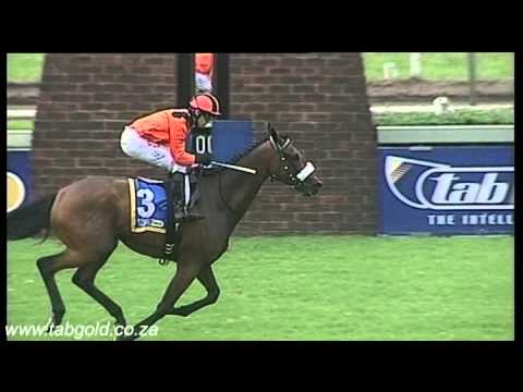 Clairwood 26122013 Race 8 with interview