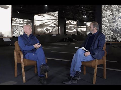 Sebastião Salgado, un viaje a la fotografía. Conversación con Juan Villoro